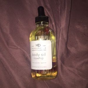 Rosehip oil 🌹